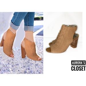 Sam Edelman 8 Ankle Bootie Perforated Ennette